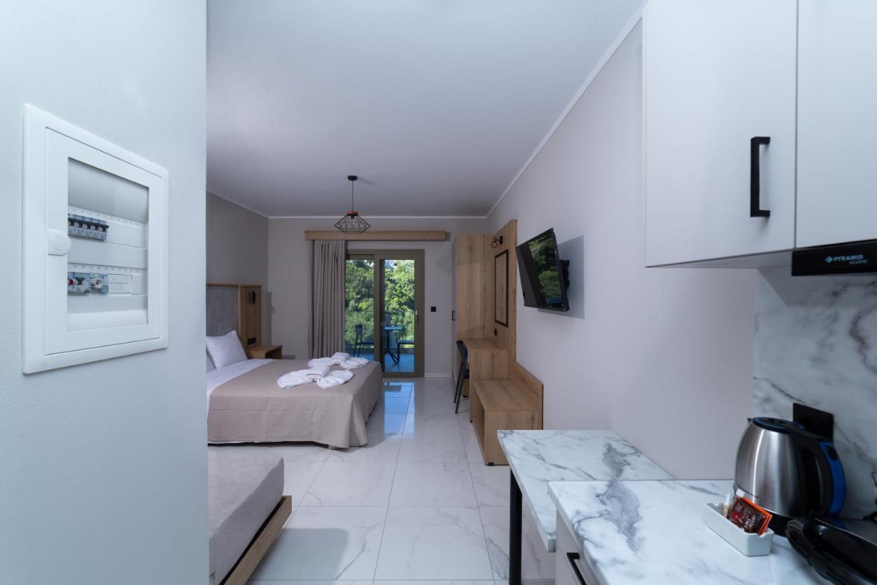 Sky View Suites Kefalonia Vóvikes Exterior foto