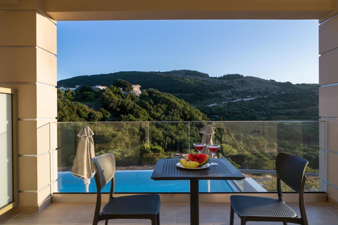 Sky View Suites Kefalonia Vóvikes Exterior foto